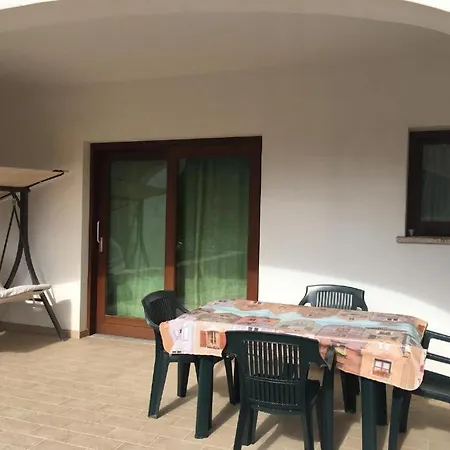 Bilocale Con Cortile Διαμέρισμα