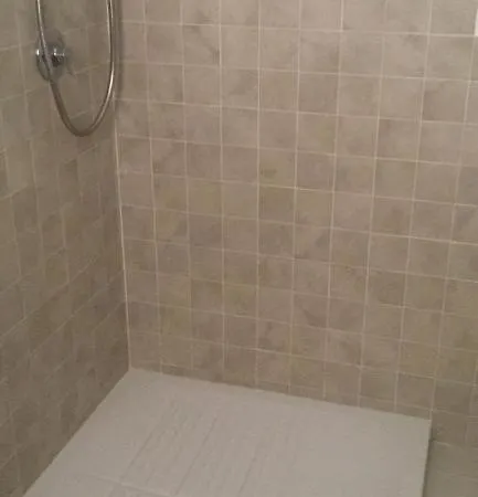 Apartamento Bilocale Con Cortile